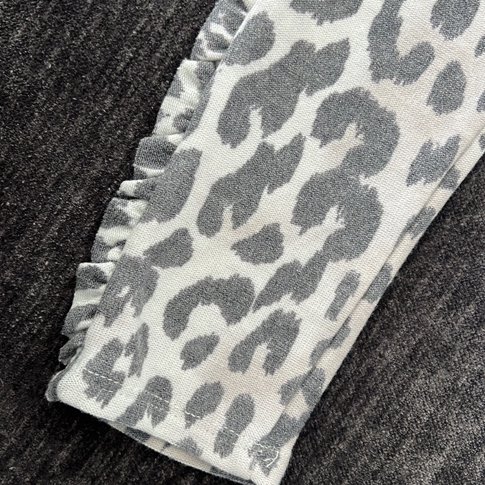 Cashed leopard ruffle pants - Picture 2 of 4